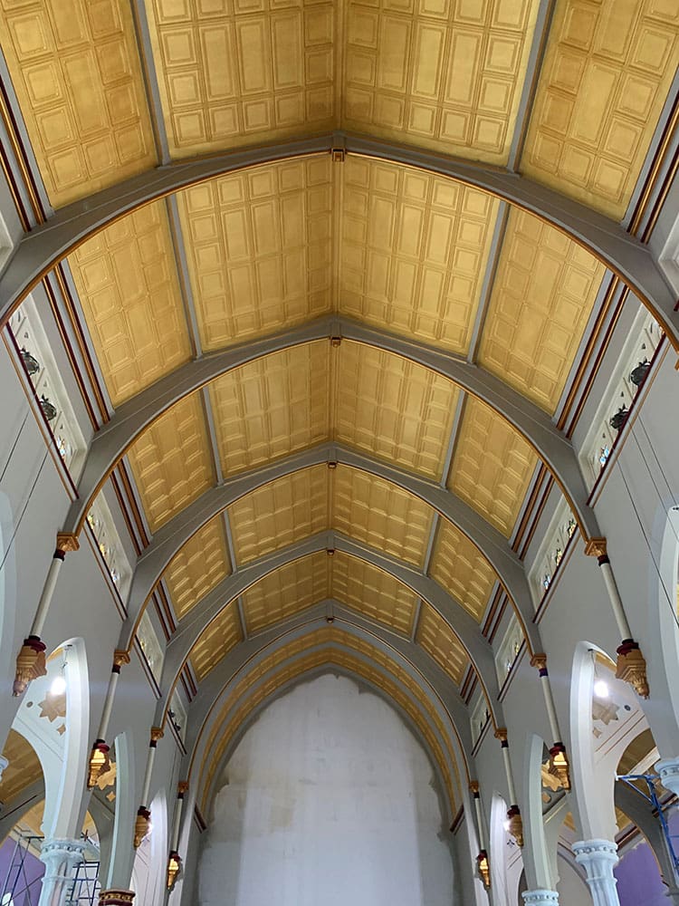Pentecostal & Evangelical - Artech Church Interiors